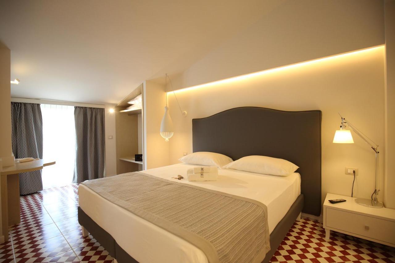 Suite Hotel L'Oasi Di Riaci (Adults Only) Santa Domenica  Eksteriør bilde